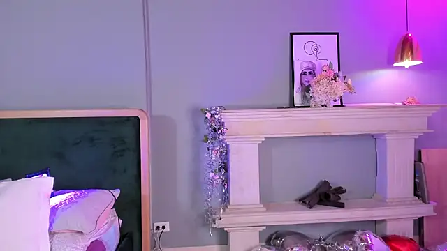 tiffany becker online show from 25, 2, 2025