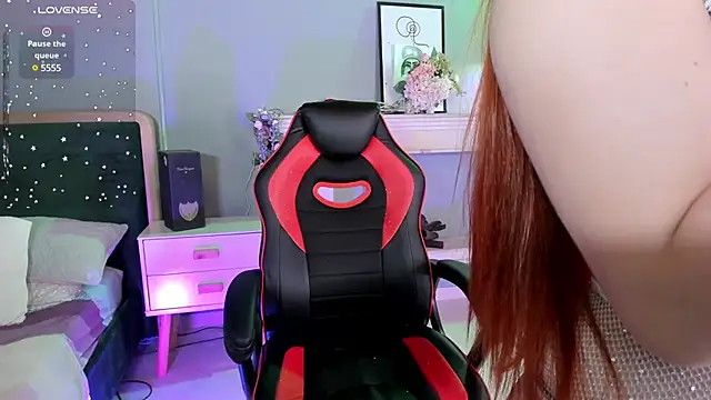 tiffany becker online show from 27, 2, 2025