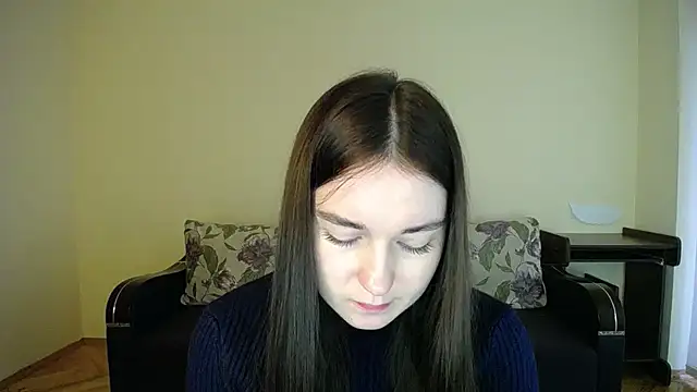 Snapshot of Pretty_shy chatting on 8, 12, 2024 Pretty shy online show from 8, 12, 2024