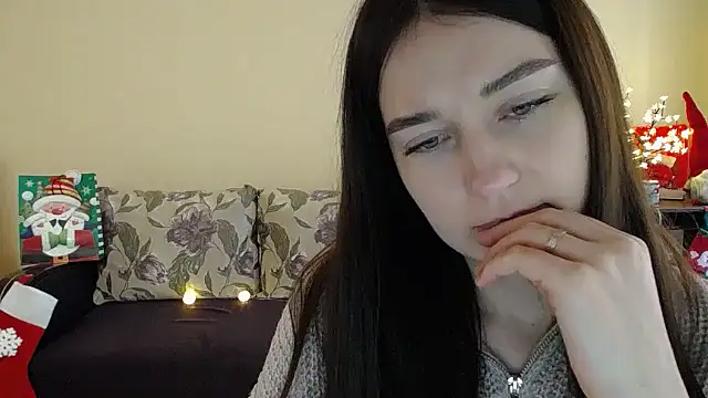 Snapshot of Pretty_shy chatting on 5, 1, 2025 Pretty shy online show from 5, 1, 2025