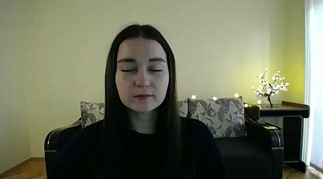Snapshot of Pretty_shy chatting on 1, 2, 2025 Pretty shy online show from 1, 2, 2025