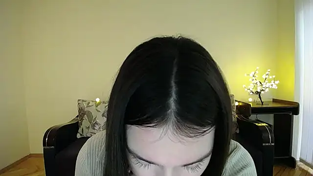 Snapshot of Pretty_shy chatting on 8, 2, 2025 Pretty shy online show from 8, 2, 2025