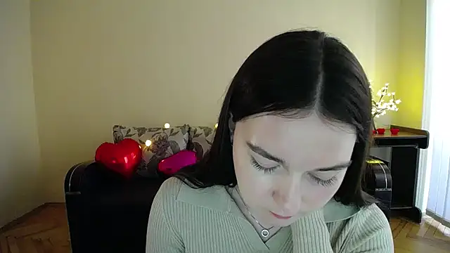 Snapshot of Pretty_shy chatting on 27, 2, 2025 Pretty shy online show from 27, 2, 2025