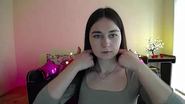 Snapshot of Pretty_shy chatting on 12, 3, 2025 Pretty shy online show from 12, 3, 2025