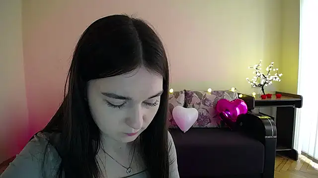 Snapshot of Pretty_shy chatting on 12, 3, 2025 Pretty shy online show from 12, 3, 2025