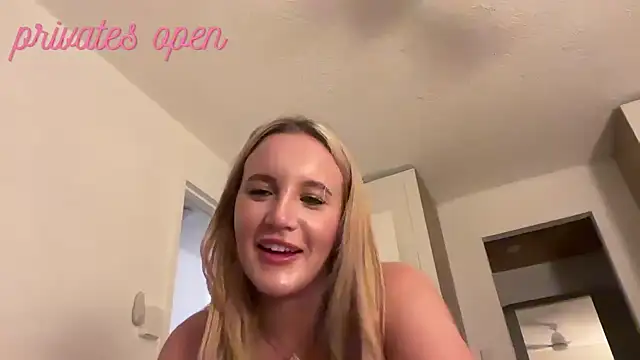 Snapshot of isisxoxx chatting on 22, 2, 2025 isisxoxx online show from 22, 2, 2025