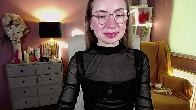 Snapshot of Mia_Tasty chatting on 22, 2, 2025 Mia Tasty online show from 22, 2, 2025