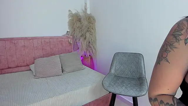 Snapshot of Sofiawilson_ chatting on 24, 9, 2025 Sofiawilson online show from 24, 9, 2025