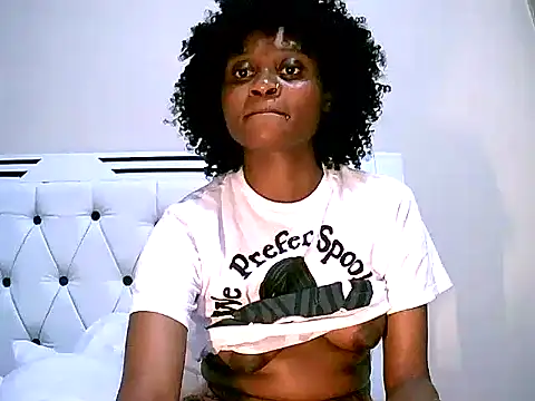 Snapshot of Candy_Ljaay chatting on 21, 1, 2025 Candy Ljaay online show from 21, 1, 2025