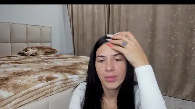 Snapshot of Emmapmg chatting on 29, 9, 2025 Emmapmg online show from 29, 9, 2025