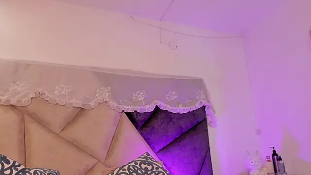 BonnieCute  online show from 9, 6, 2026