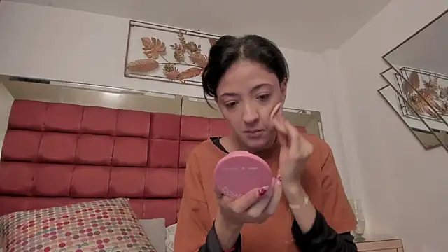 BonnieCute  online show from 15, 6, 2026