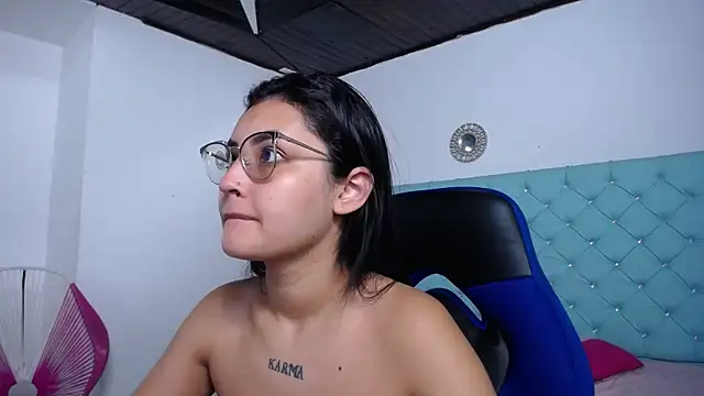 Snapshot of antonella_sweetlittle chatting on 18, 2, 2026 antonella sweetlittle online show from 18, 2, 2026