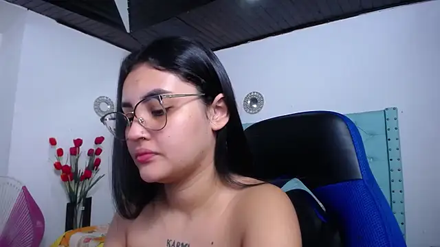 Snapshot of antonella_sweetlittle chatting on 4, 3, 2026 antonella sweetlittle online show from 4, 3, 2026