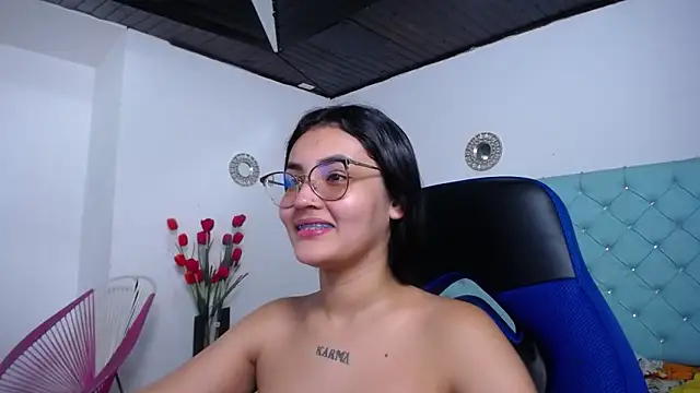 Snapshot of antonella_sweetlittle chatting on 5, 3, 2026 antonella sweetlittle online show from 5, 3, 2026