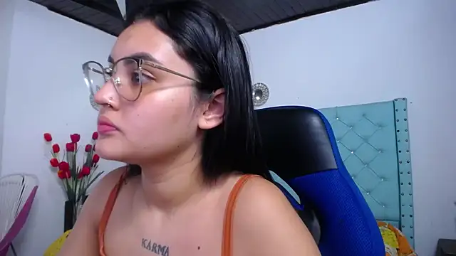 Snapshot of antonella_sweetlittle chatting on 6, 3, 2026 antonella sweetlittle online show from 6, 3, 2026