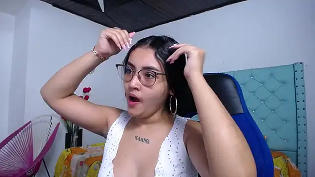 Snapshot of antonella_sweetlittle chatting on 12, 3, 2026 antonella sweetlittle online show from 12, 3, 2026