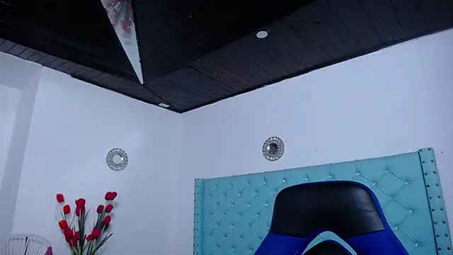 Snapshot of antonella_sweetlittle chatting on 1, 4, 2026 antonella sweetlittle online show from 1, 4, 2026