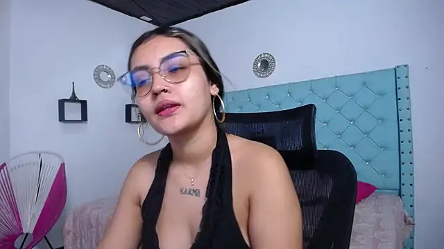 antonella sweetlittle online show from 30, 4, 2026