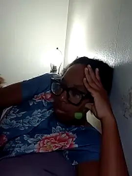 Snapshot of madamsensuale chatting on 3, 12, 2025 madamsensuale online show from 3, 12, 2025