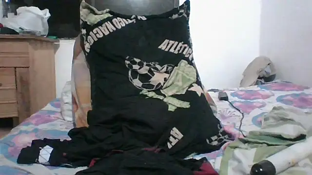 Snapshot of MaximoSualteza777 chatting on 12, 2, 2025 MaximoSualteza777 online show from 12, 2, 2025