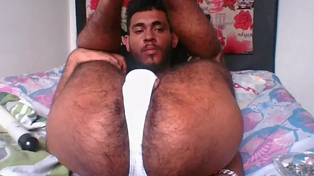 Snapshot of MaximoSualteza777 chatting on 15, 2, 2025 MaximoSualteza777 online show from 15, 2, 2025