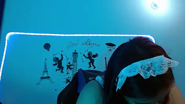 Snapshot of cata__gutierrez_ chatting on 6, 2, 2025 cata  gutierrez  online show from 6, 2, 2025