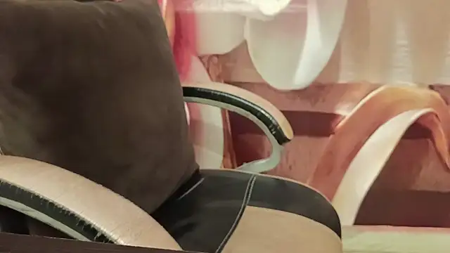 Snapshot of FRIENDFORFUN chatting on 12, 9, 2025 FRIENDFORFUN online show from 12, 9, 2025