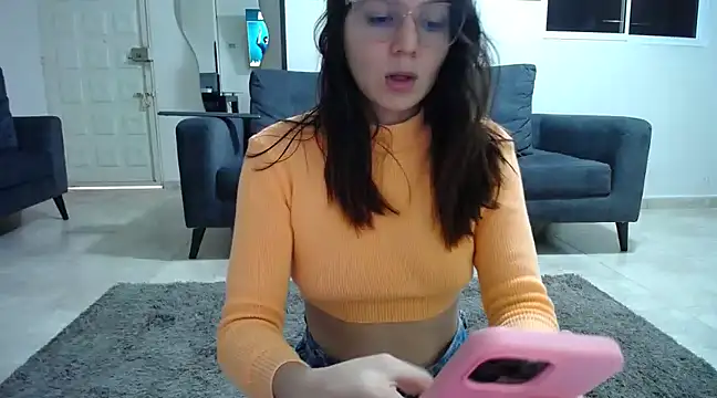 Snapshot of julianamorant chatting on 20, 3, 2025 julianamorant online show from 20, 3, 2025