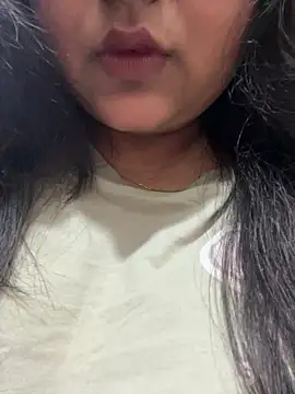 smile pretty online show from 23, 3, 2026