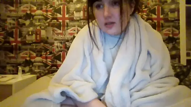 Lynylou online show from 30, 11, 2025