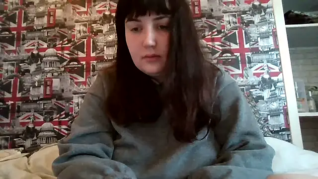 Lynylou online show from 3, 12, 2025