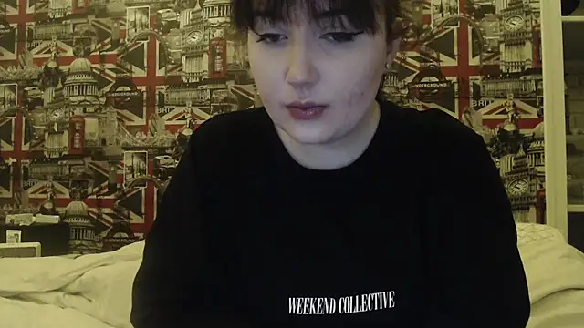 Snapshot of Lynylou chatting on 10, 2, 2026 Lynylou online show from 10, 2, 2026