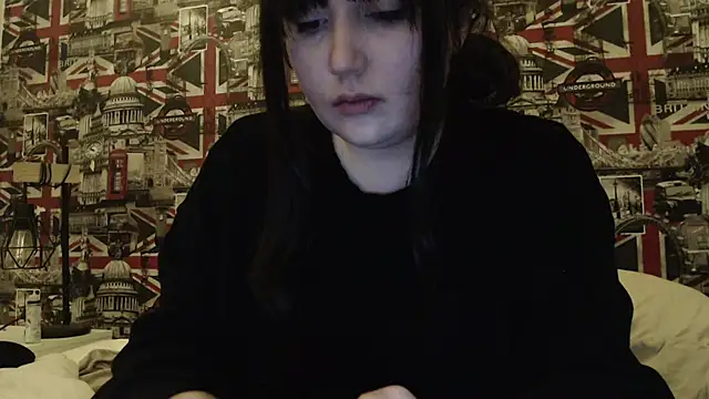 Snapshot of Lynylou chatting on 24, 3, 2026 Lynylou online show from 24, 3, 2026