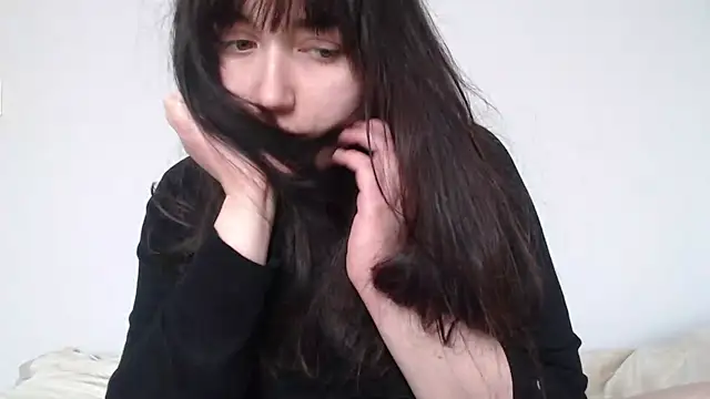 Snapshot of Lynylou chatting on 1, 4, 2026 Lynylou online show from 1, 4, 2026