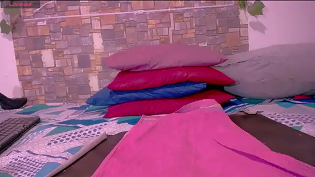 Snapshot of CrazyRousex chatting on 18, 2, 2026 CrazyRousex online show from 18, 2, 2026