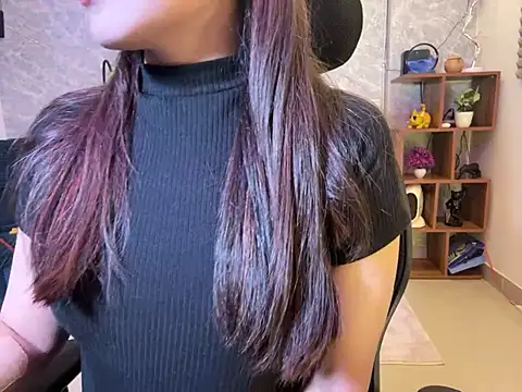 MidnightFlame online show from 10, 1, 2025