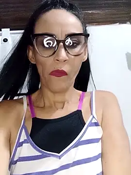 Snapshot of BarbaraMature chatting on 3, 10, 2025 BarbaraMature online show from 3, 10, 2025