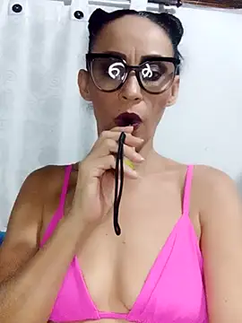 Snapshot of BarbaraMature chatting on 17, 10, 2025 BarbaraMature online show from 17, 10, 2025