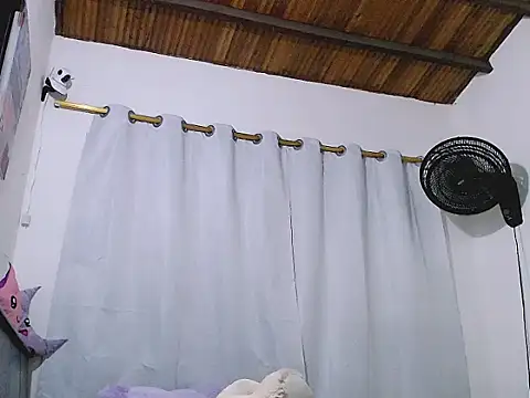 tifany19  online show from 21, 11, 2025