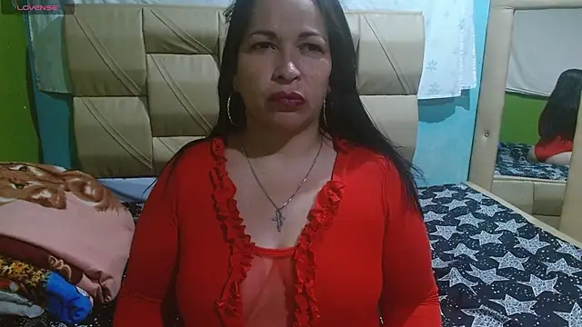 Stefanny Taylor  online show from 22, 10, 2025