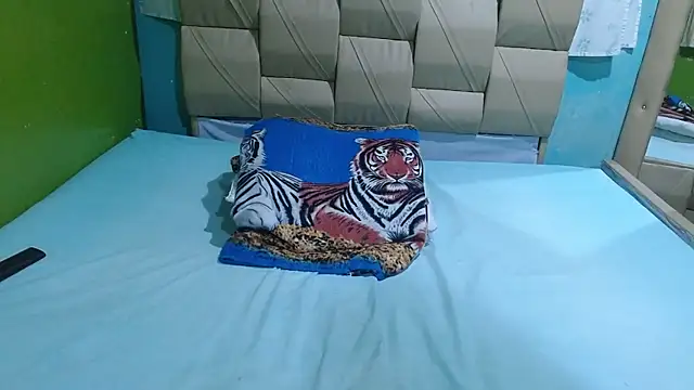 Stefanny Taylor  online show from 14, 11, 2025