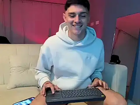 Snapshot of bastia_noooo chatting on 30, 12, 2024 bastia noooo online show from 30, 12, 2024