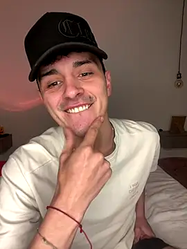 Snapshot of bastia_noooo chatting on 18, 10, 2025 bastia noooo online show from 18, 10, 2025