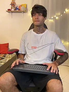 Snapshot of justin_stark7 chatting on 6, 2, 2026 justin stark7 online show from 6, 2, 2026