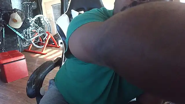 Snapshot of bigshh8 chatting on 1, 2, 2026 bigshh8 online show from 1, 2, 2026