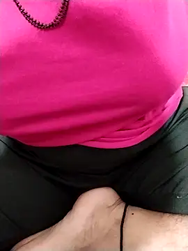 Snapshot of hottiess69 chatting on 25, 3, 2026 hottiess69 online show from 25, 3, 2026