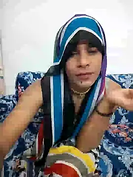 hottiess69 online show from 28, 4, 2026