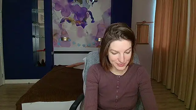 Snapshot of EmilyWalkeri chatting on 2, 12, 2024 EmilyWalkeri online show from 2, 12, 2024