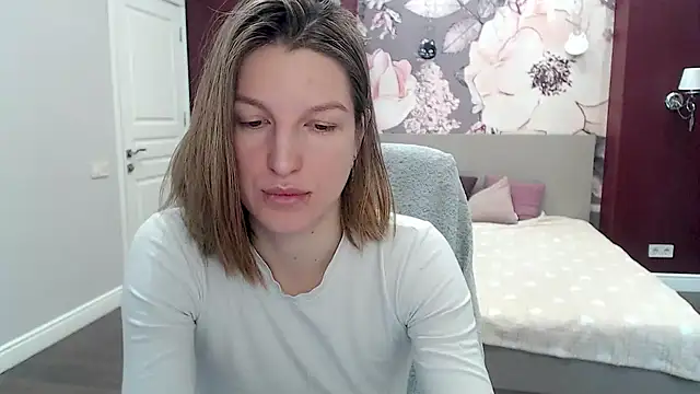 Snapshot of EmilyWalkeri chatting on 6, 2, 2025 EmilyWalkeri online show from 6, 2, 2025
